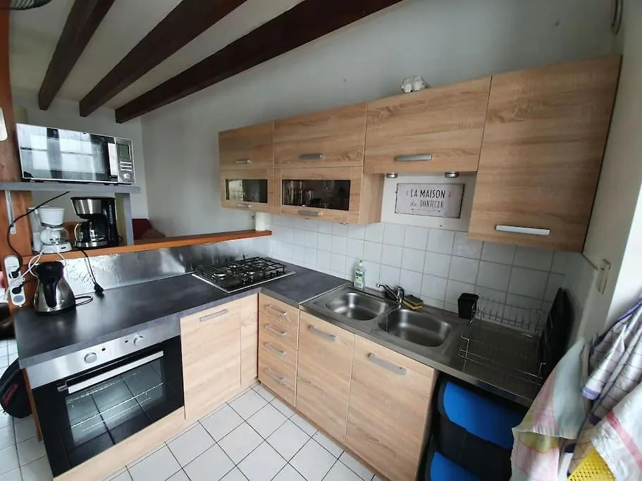 Maison Dans Un Quartier Calme, Terrain, Wifi, Tele Saint-Nicolas-du-Pelem Holiday home