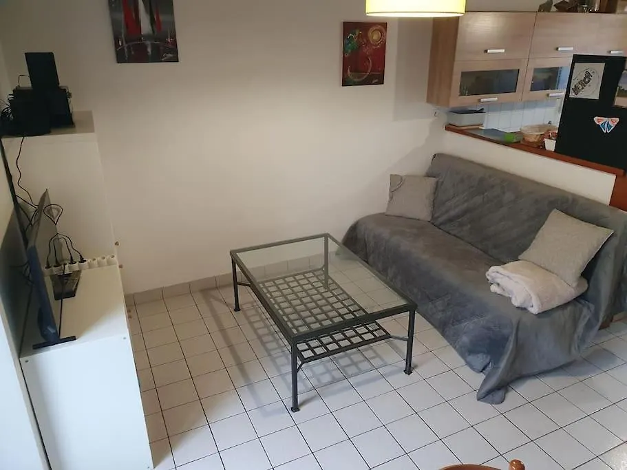 Maison Dans Un Quartier Calme, Terrain, Wifi, Tele Saint-Nicolas-du-Pelem France